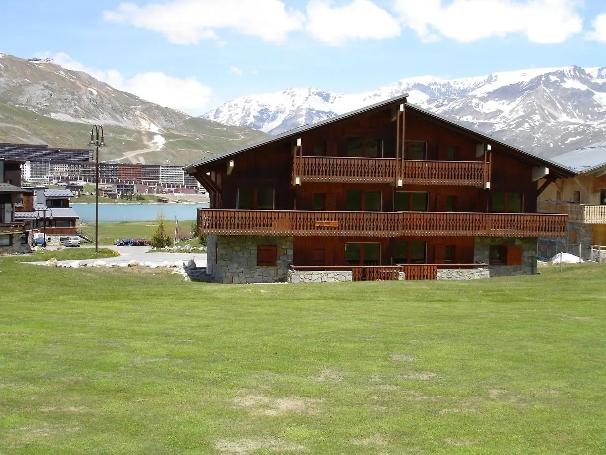 Chalet Le Grand Cap contacts