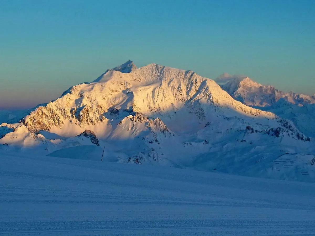 Chalet Le Grand Cap Tignes 0*,  France